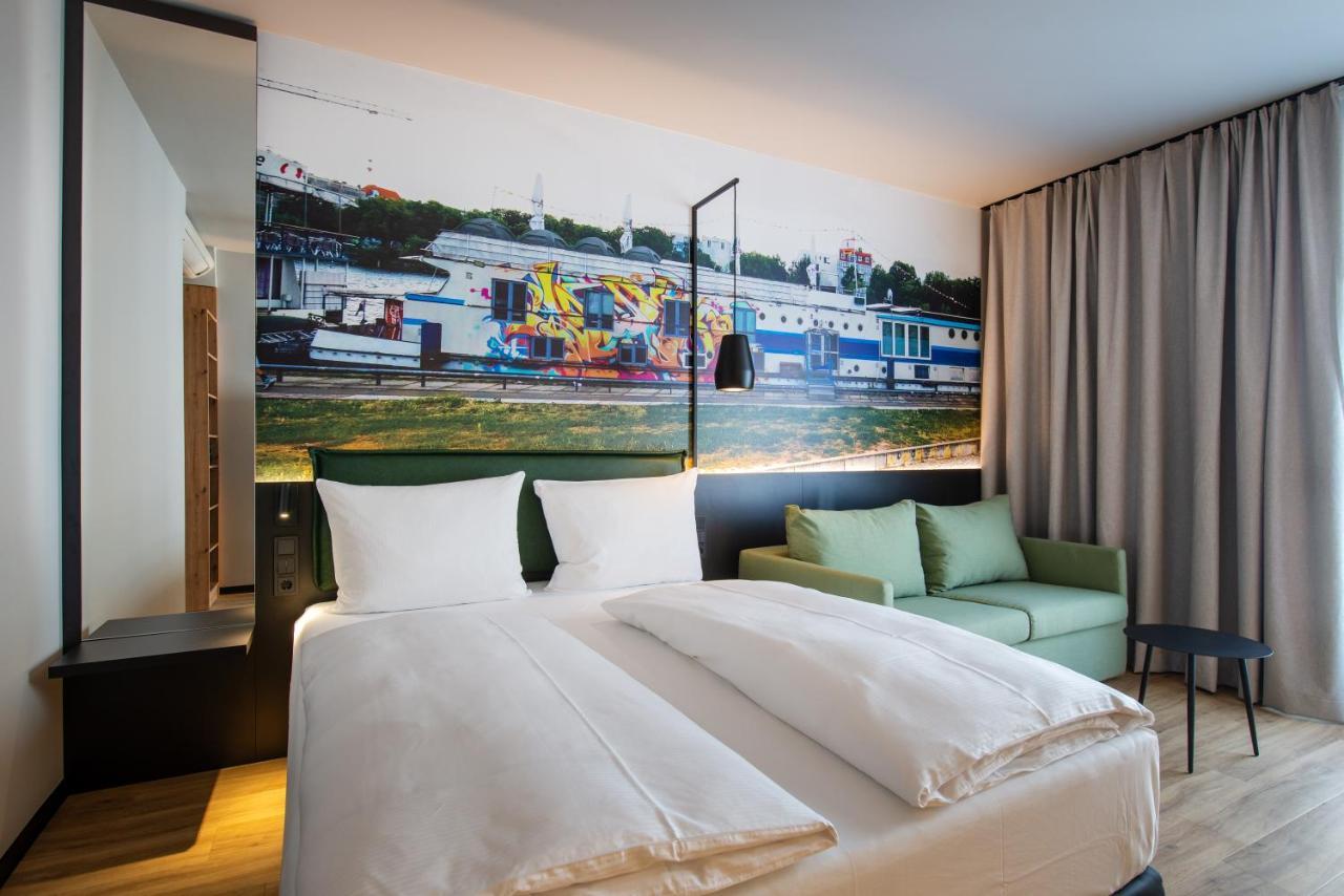 Lounge Room with Sofa Bed,1525668208:JPEG